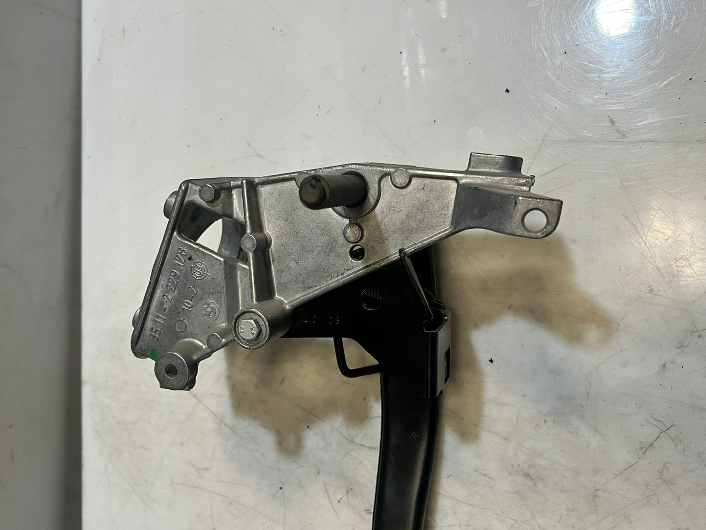 2009-2016 BMW Z4 Series E89 Brake Pedal Assembly 6785885 OEM