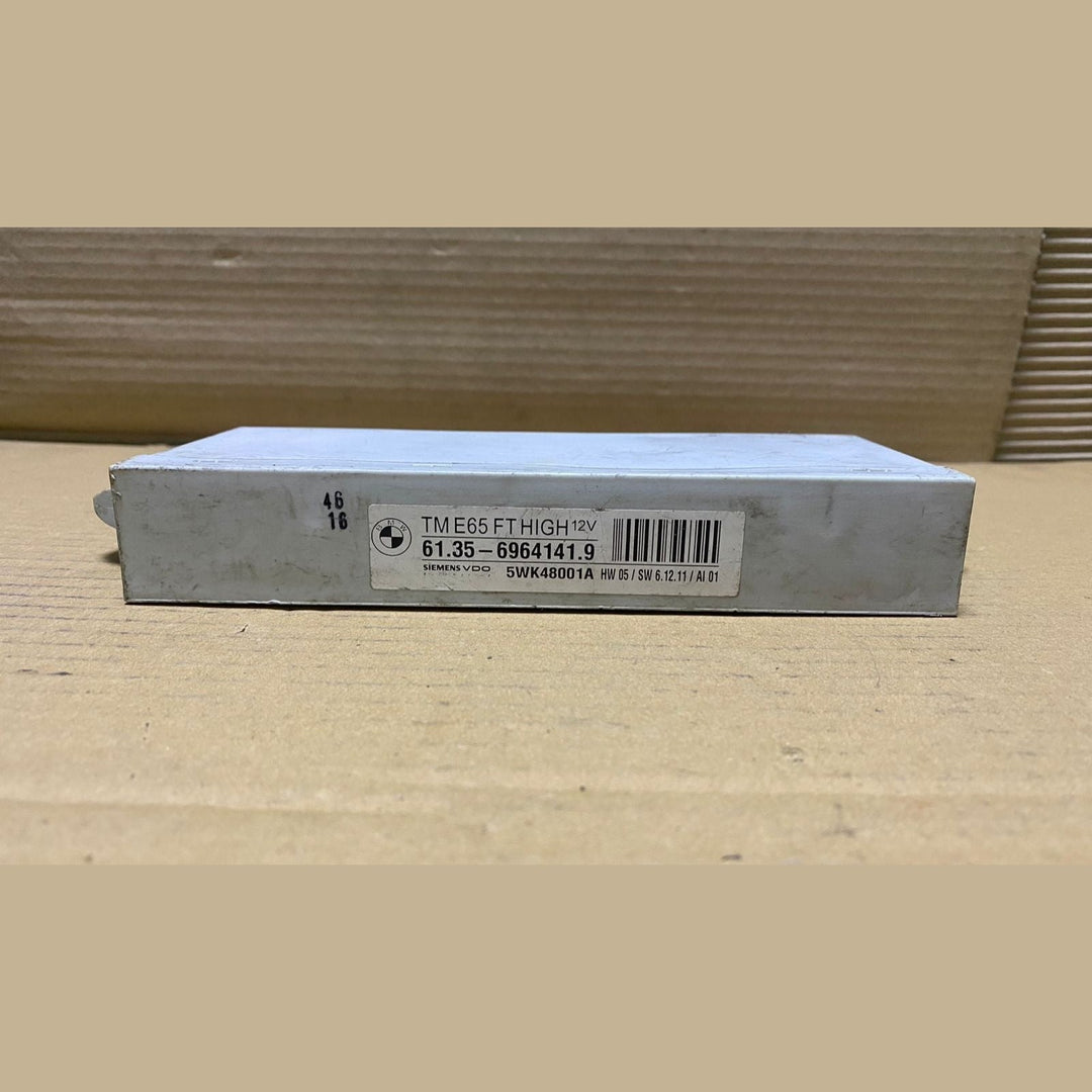 2004-2005 BMW 745i Door Control Module 6964141 7 Series E65 E66