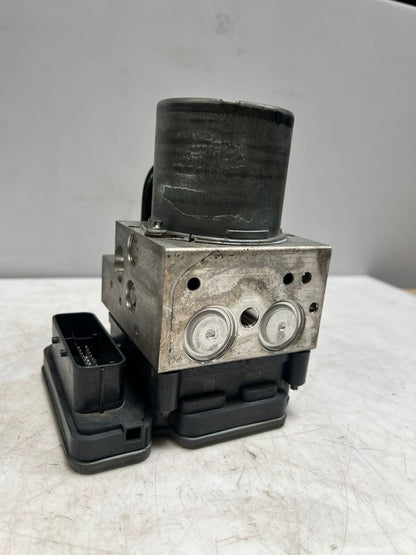 2014-2015 BMW X5 F15 and X6 F16 ABS Pump Control Module 6864790 USED