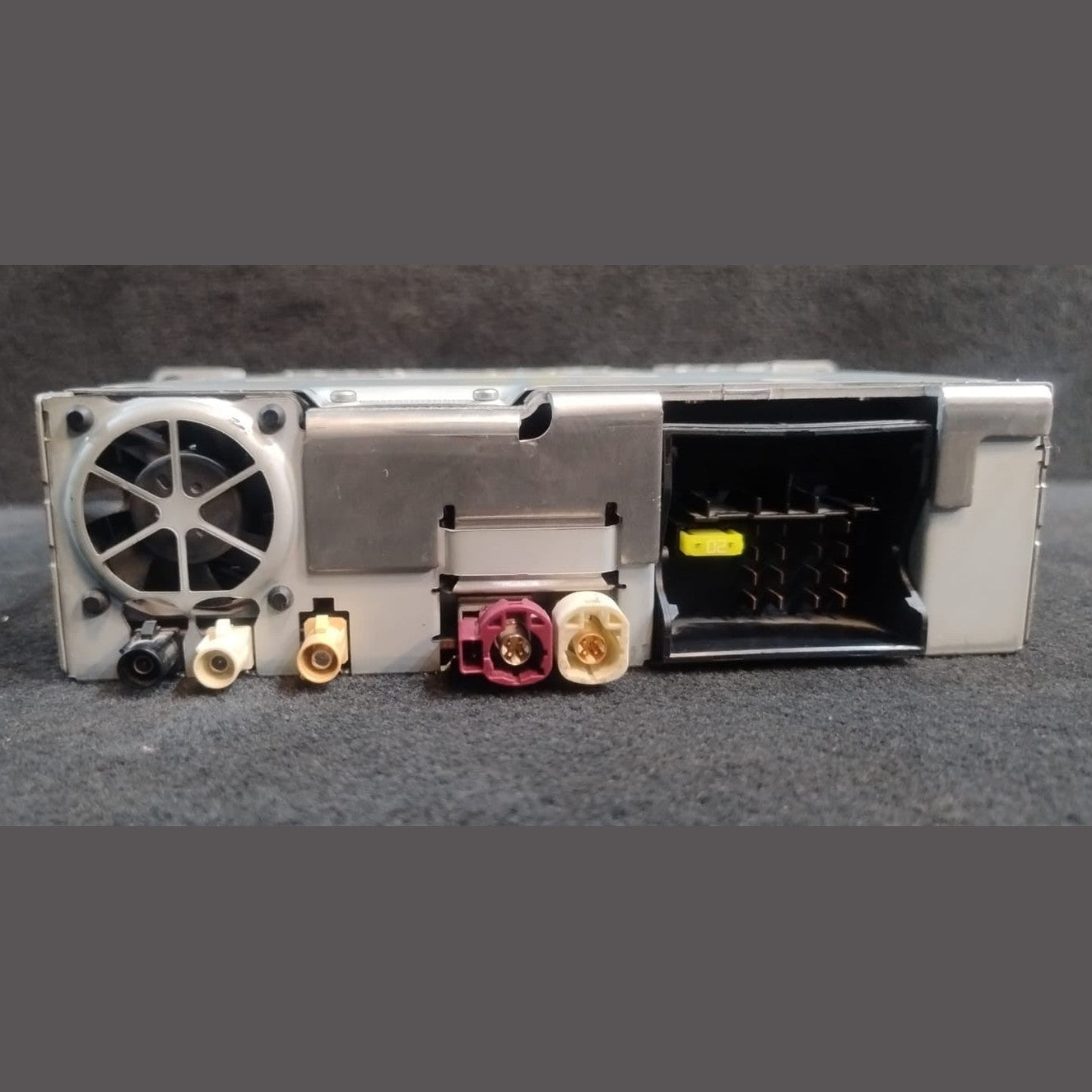 OEM BMW F30/F31/F32/F33/F34 RADIO PROFESSIONAL CD PLAYER HEAD UNIT 9341075