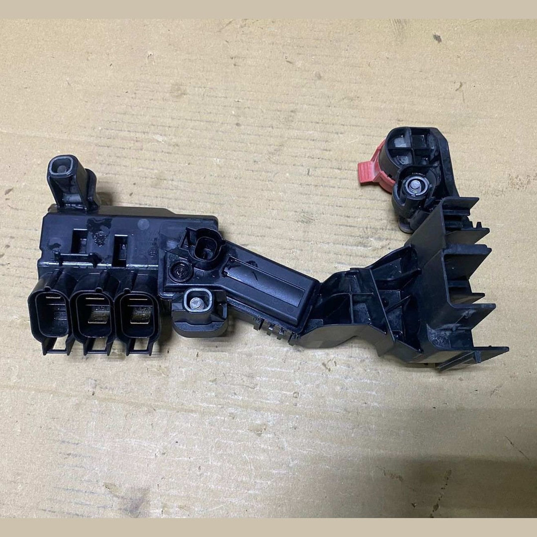 BMW Power Distribution Module 6841554  X5 G05, X6 G06, and X7 G07