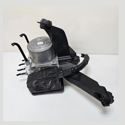 2014-2017 BMW i3 X1 F48 ABS Anti-Lock Brake Pump Control Module 6877112