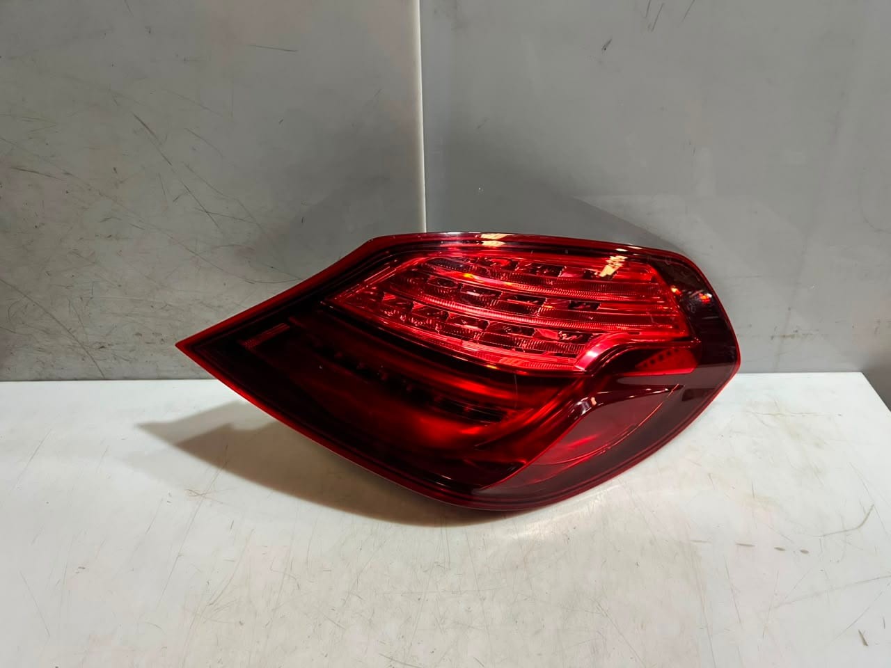 2011-2012 BMW 6 Series F06 F13 F12 Rear Right Tail Light Backlight 7210576 OEM