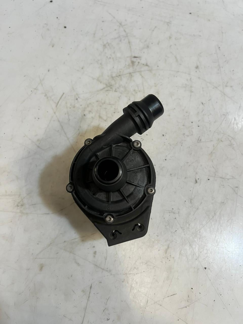 2016-2018 BMW 330e 3' F30 2.0 Hybrid Petrol Auxiliary Water Pump 8638239 OEM