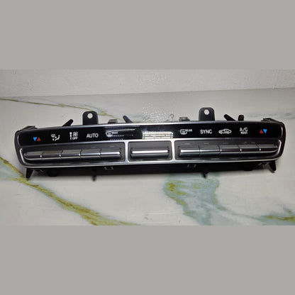 14–18 Mercedes Benz W205 C-Class AC Heater Climate Control Switch A205 9058505