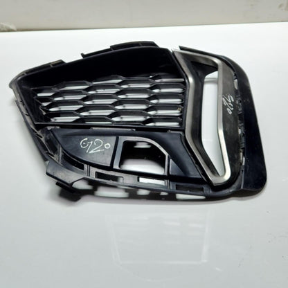 BMW M340 Bumper Ventilation Grille Right Front 8075650 3 Series G20 G21 M340