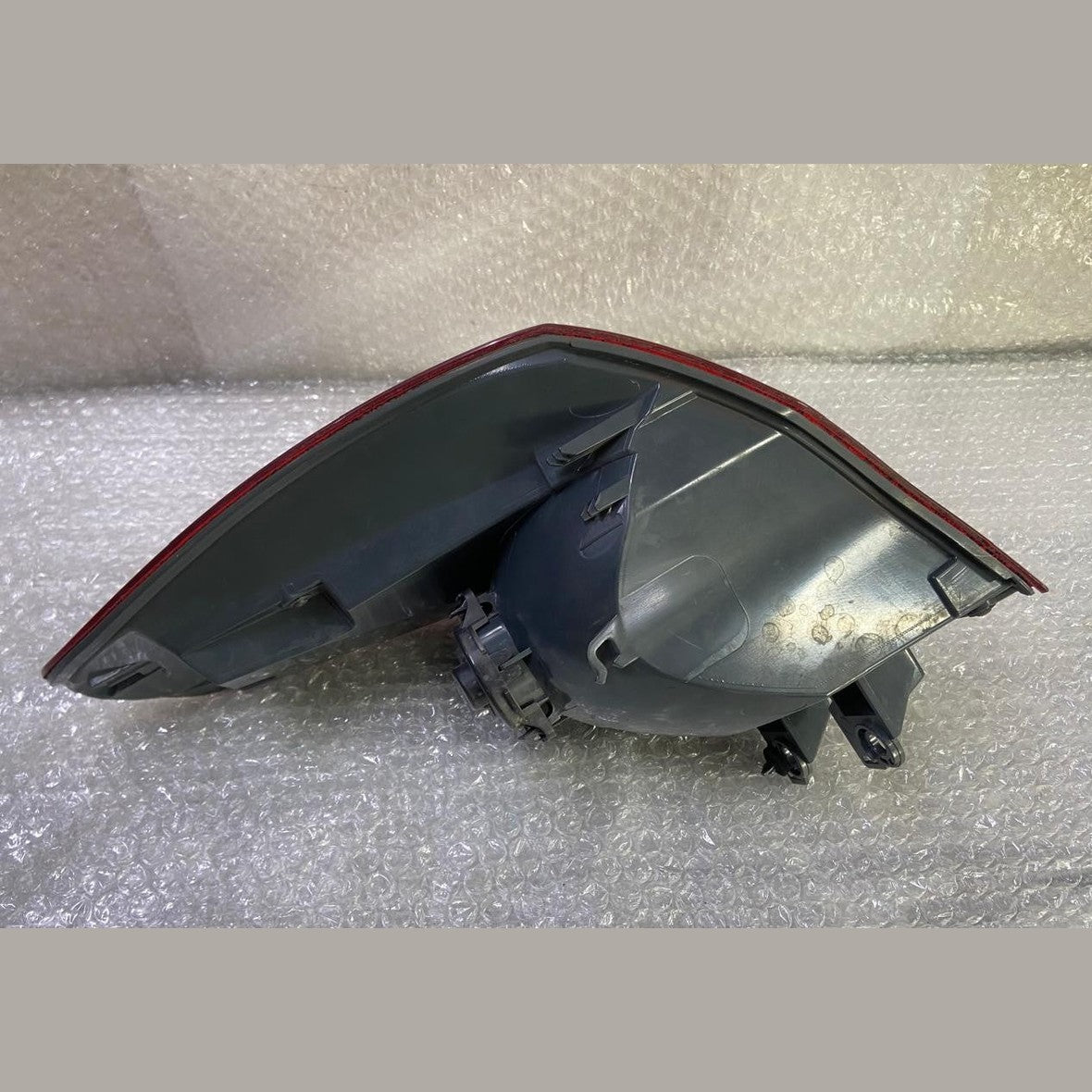 OEM BMW X1 F48 N/S LEFT SIDE REAR TAIL LIGHT 7350715