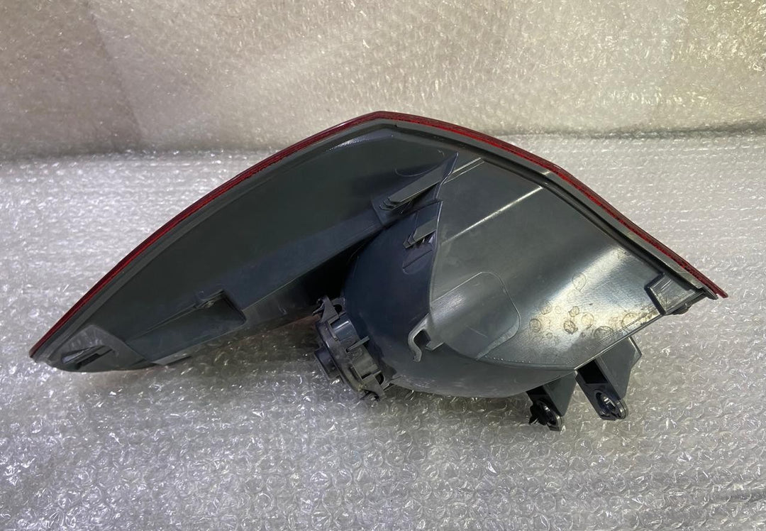 OEM BMW X1 F48 N/S LEFT SIDE REAR TAIL LIGHT 7350715