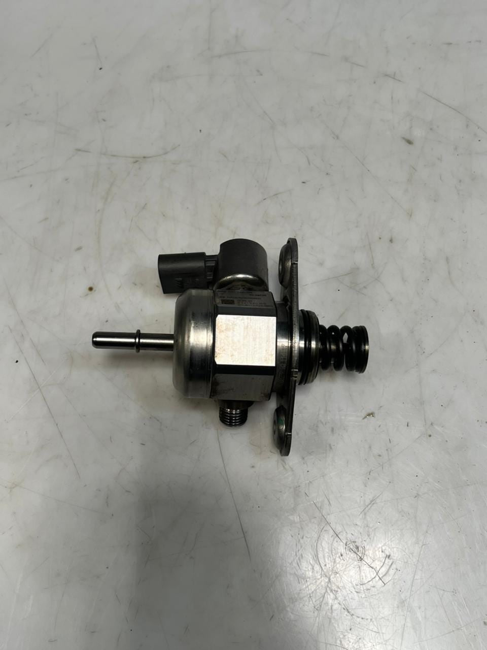 BMW 1 3 Series F20 116i 118i F30 N13 High Pressure Fuel Pump 7607159 OEM