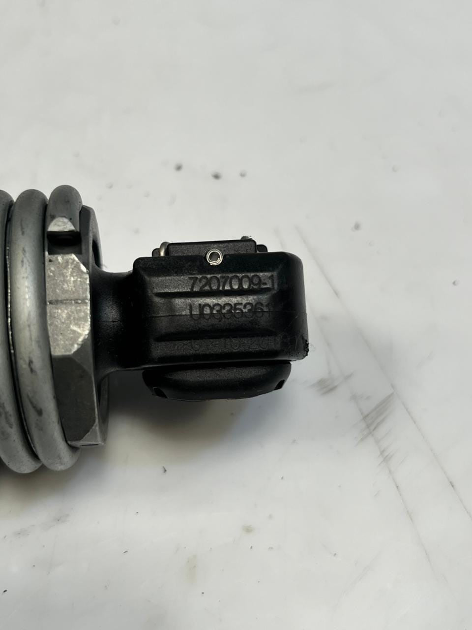 BMW 5 Series F10 F18 Automatic Trunk Lid Spindle Left Electric 7207009 7207010