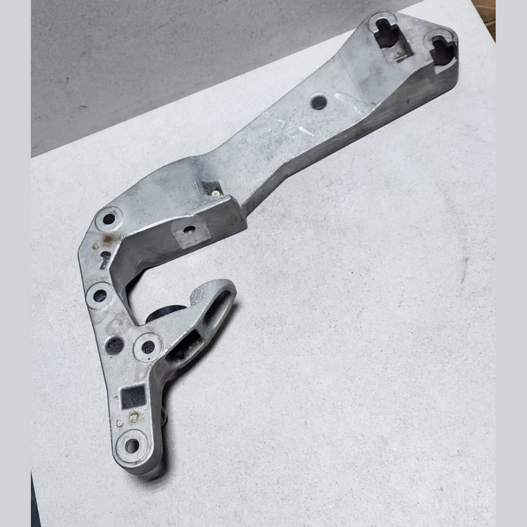 2019-2020 BMW X3 Transmission Cross Member 8486998 X3 M F97 X4 M F98 X5 G05