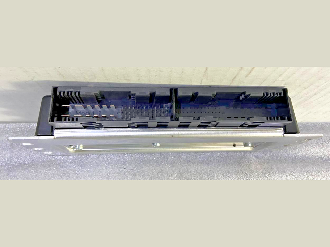 OEM BMW M3 M4 G80 G82 G83 VDP Air Suspension Control Unit 8858486