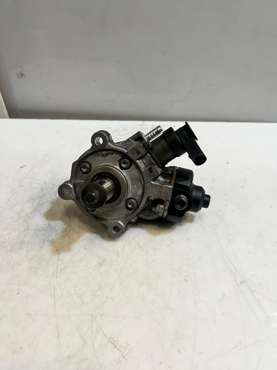 BMW 1 Series F20 F21 1.6 diesel High Pressure Fuel Injection Pump 8515058 OEM