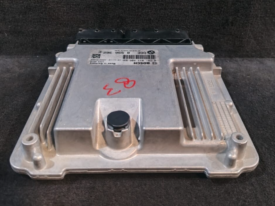 BMW 218d F45 2016 B47 ENGINE CONTROL UNIT ECU MODULE DDE 8596362