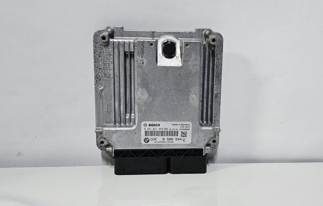 OEM BMW X3 X4 X5 X6 N57 ENGINE CONTROL UNIT ECM DDE ECU ONLY 8586544 BOSCH