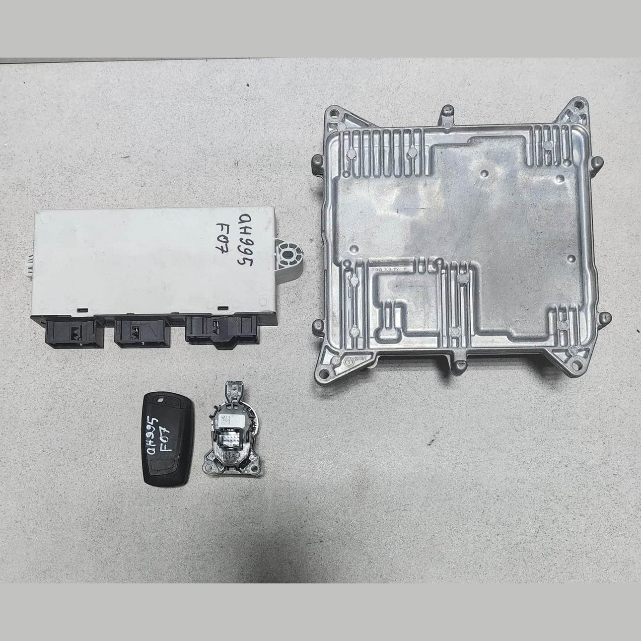 2014-16 BMW 220i Engine Control Unit DME 8664661 F23 F30 F32 320i 420i with N20