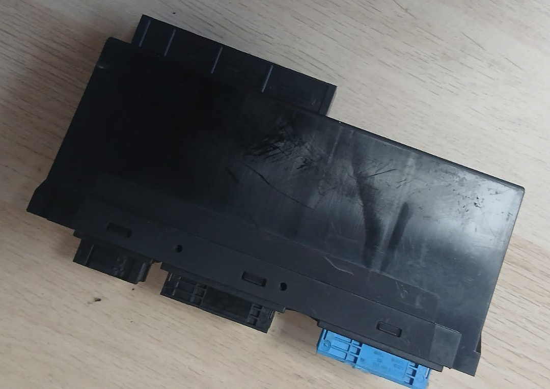 BMW F10 F07 F11 535i N55 Body Control Module BCM OEM 9267466 2011–2016