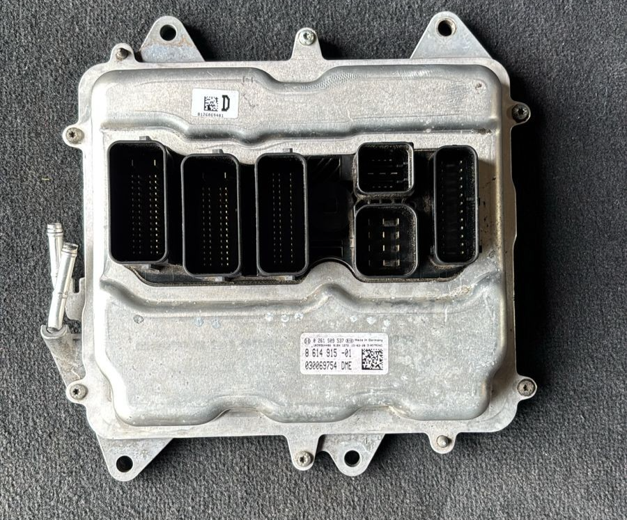 BMW F01 F02 F06 F07 F12 550i 650i 8 614 MOTORSTEUERGERÄT MODUL - 8614915