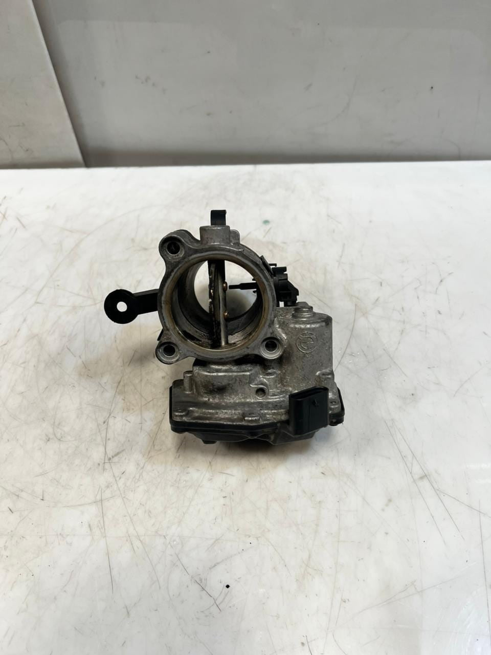 2013 BMW X3 X4 X5 X6 E84 E83 F25 F26 E70 F15 E71 F16 Throttle Body 7810752 OEM