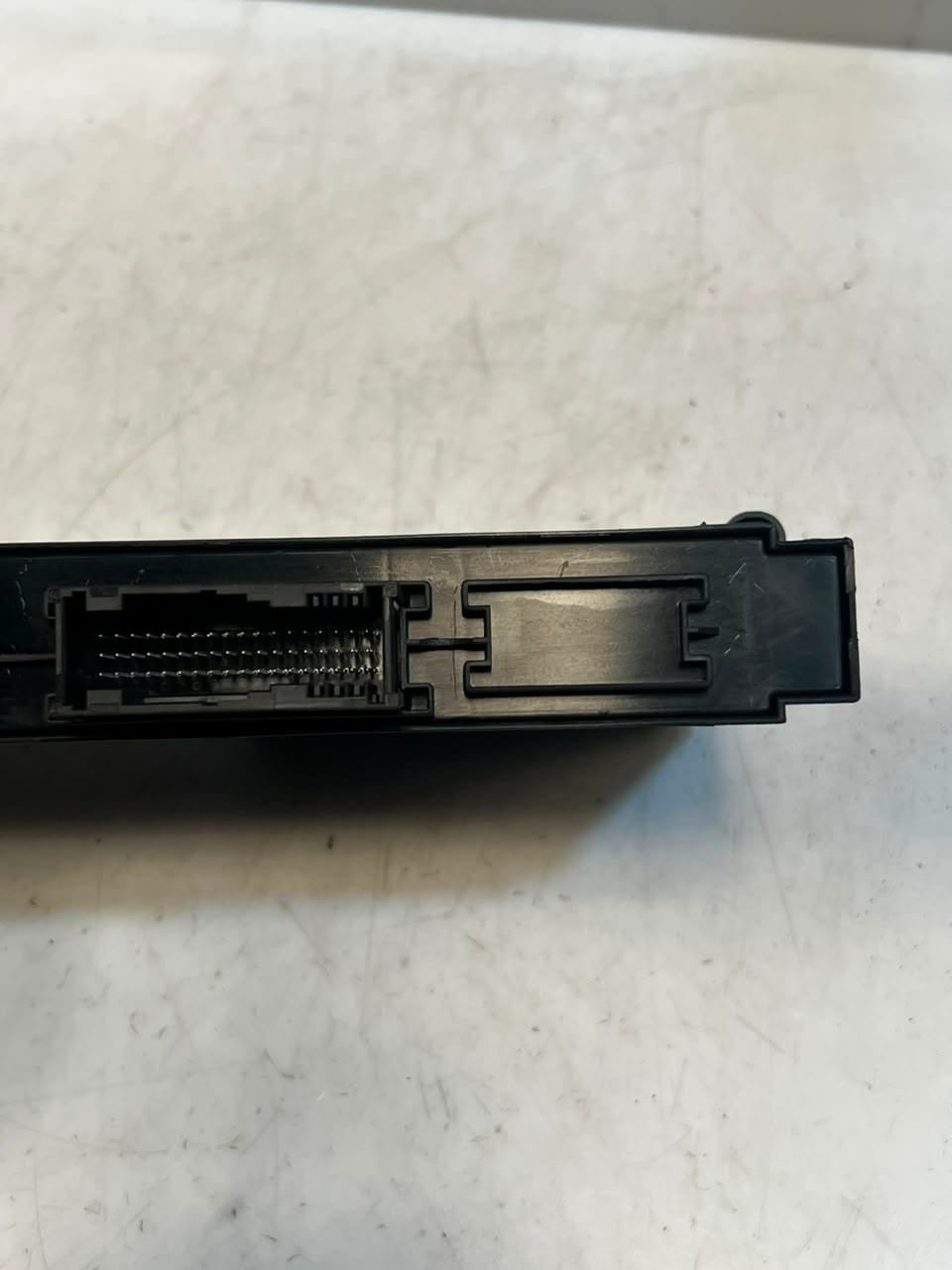 2010-2014 BMW X1 E84 Body Control Module BCM 9305739 OEM