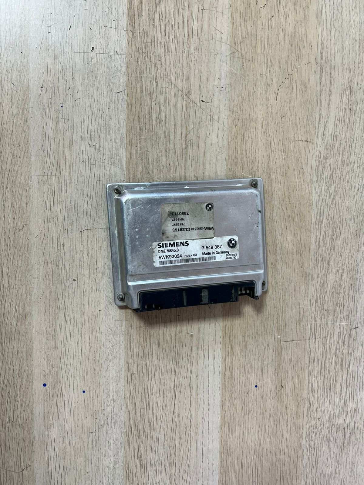 2004 BMW 525i Engine Control Unit 7549387 5 Series E60 E61 MS45.0