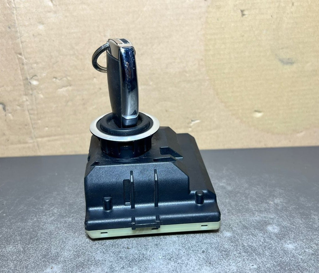 14-20 Mercedes W205 C-Class Ignition Switch Module Unit W/key A205 9003419 OEM