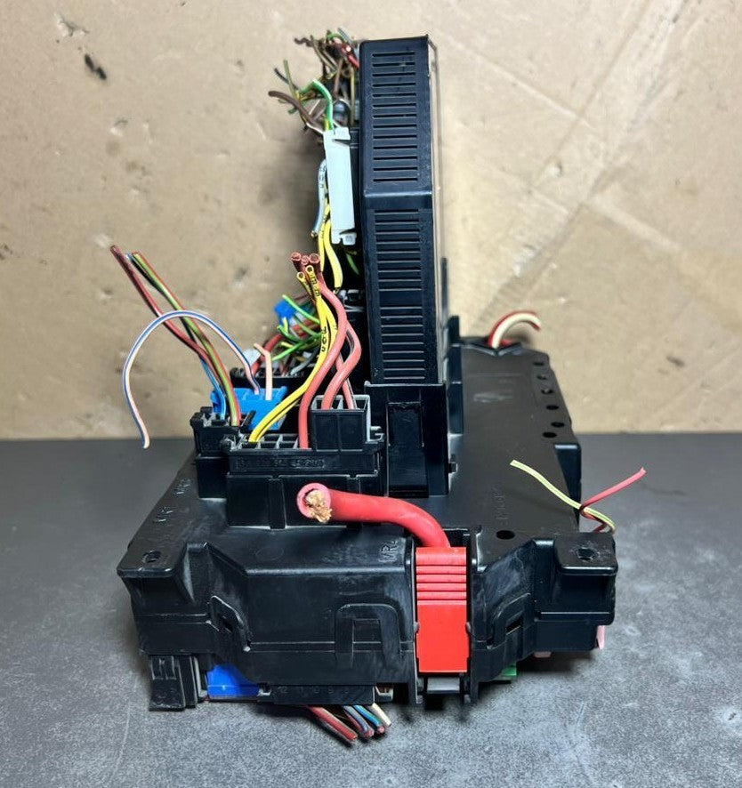 Mercedes W221 S-Class Front Fuse Relay Box SAM Control A221 5404650 A221 5401101