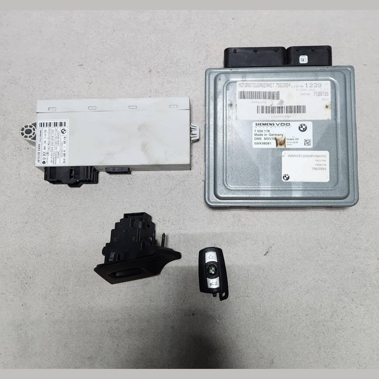 2006-2007 BMW 525i Engine Control Module MSV70 7559178 E90 E91 E60 E61 