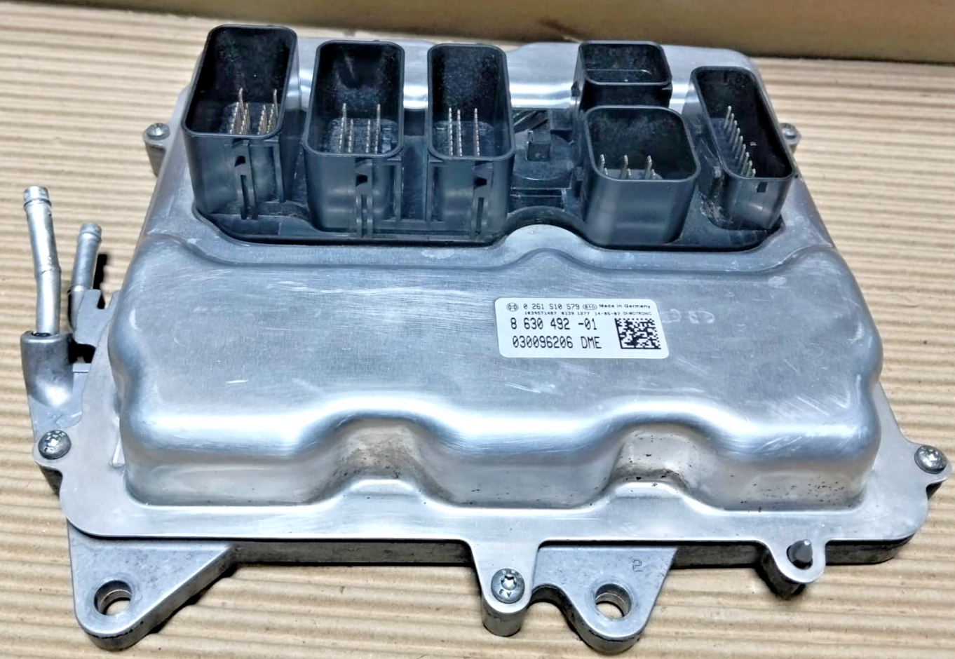 BMW M5 M6 S63B44B 2012-16 ENGINE ECU CONTROL UNIT F06 F12 F10 8630492