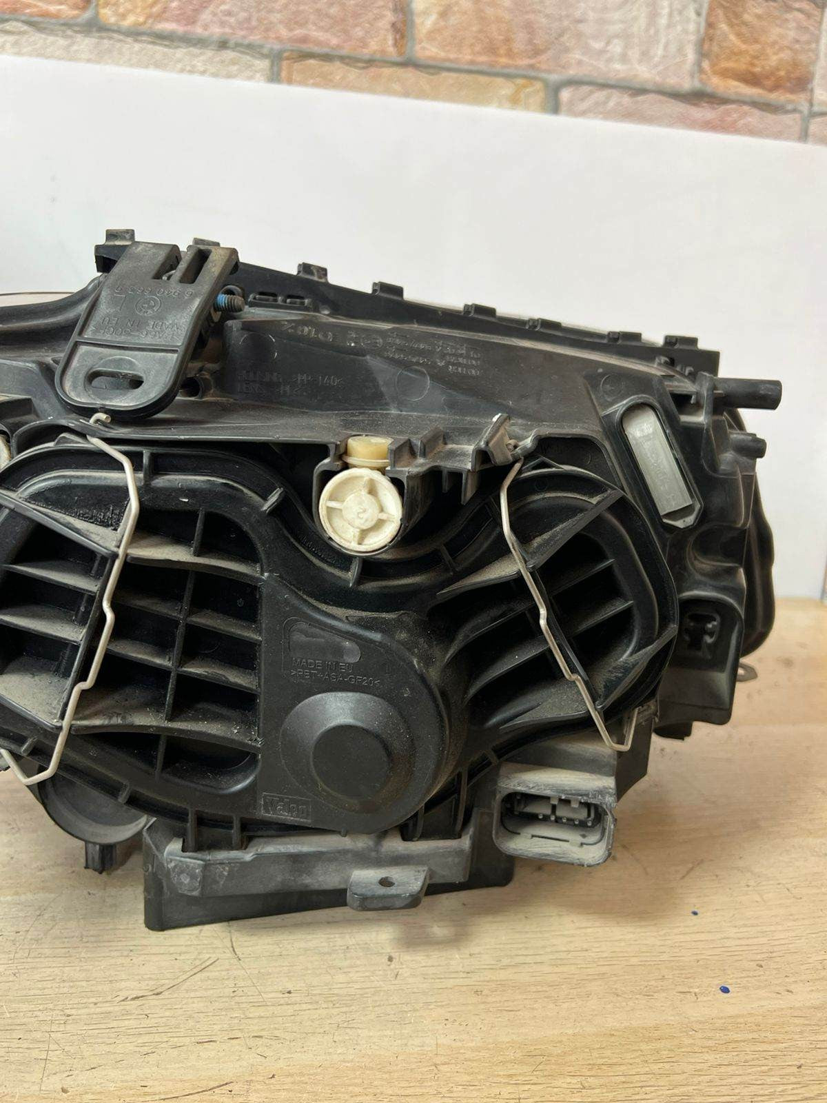 BMW Headlight 6924487 1 Series E81 E87 left side Halogen, without xenon