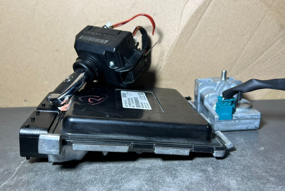 10-14 Mercedes-Benz W204 ECU Engine Control Module Ignition Key Switch SET OEM