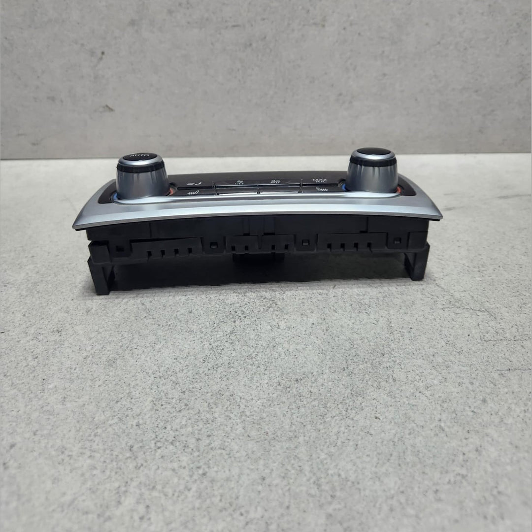 Genuine 2016-2020 BMW 740i Rear Climate Control Panel 6999385 7 Series G11 G12