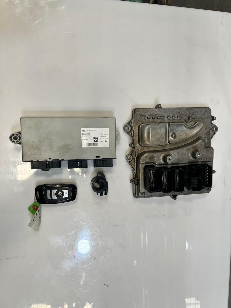 BMW F30 Engine Control Module Hybrid ECU SET DME + CAS4 + 1KEY 8624492 OEM