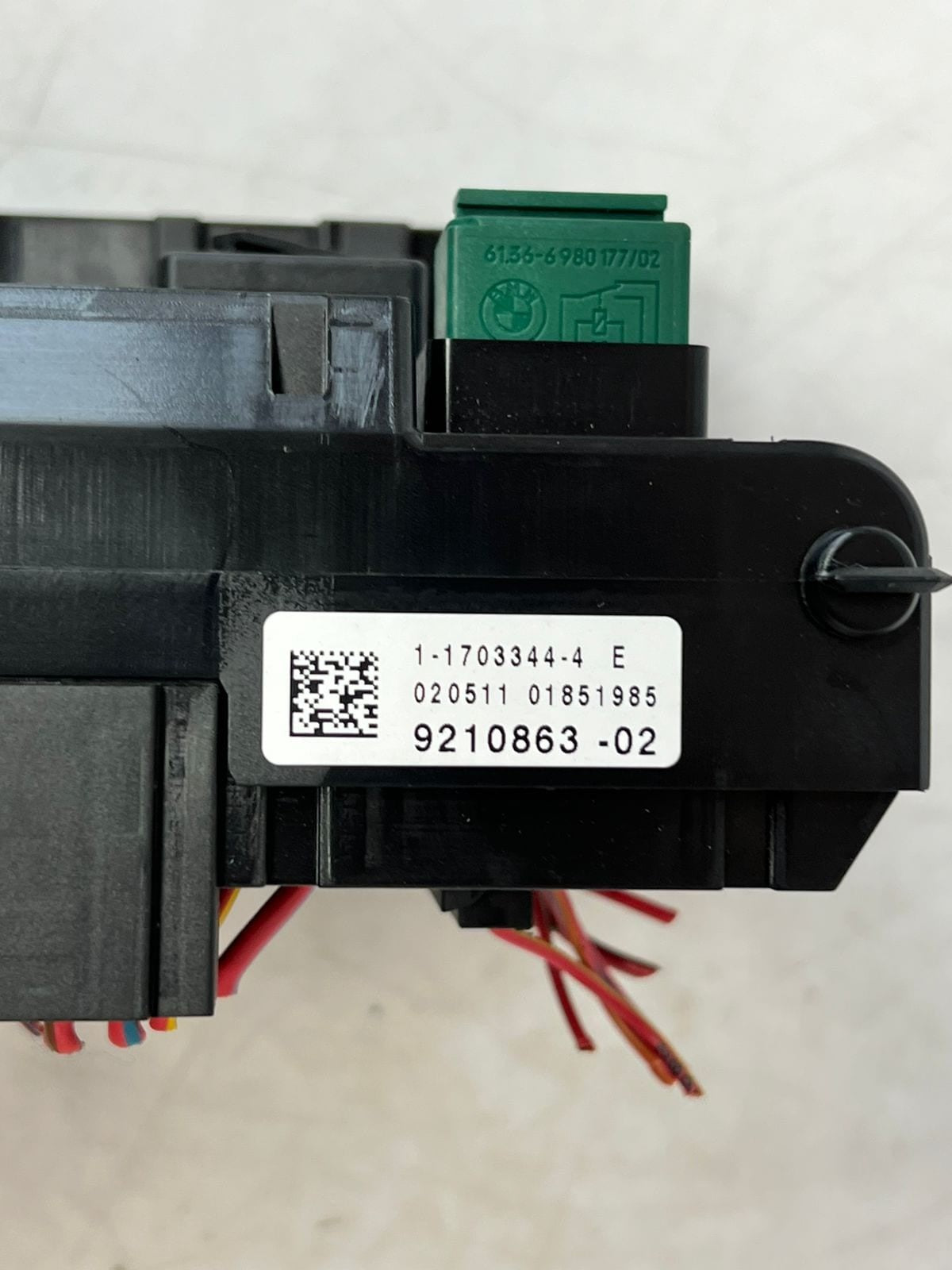 2011-2014 BMW X3 F25 Front Power Distribution Fuse Box 9210863 OEM