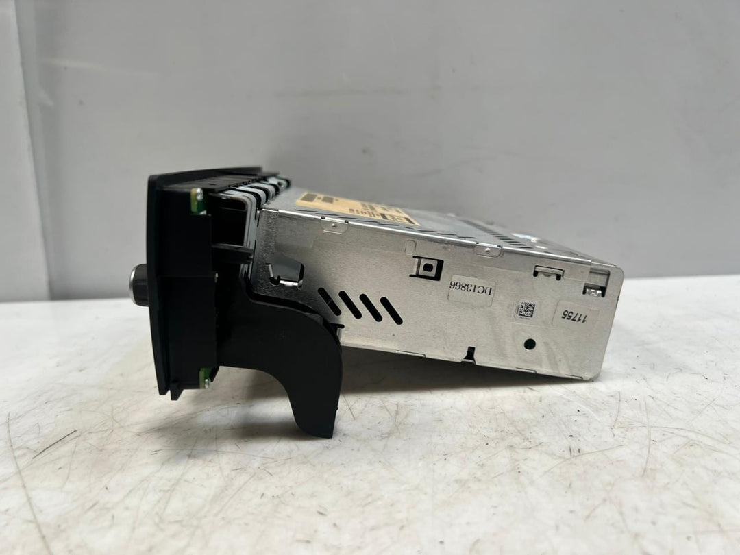 BMW E84 X1 E90 E91 E92 E93 E87 E88 E82 Professional Cd Radio Player 9246500 OEM