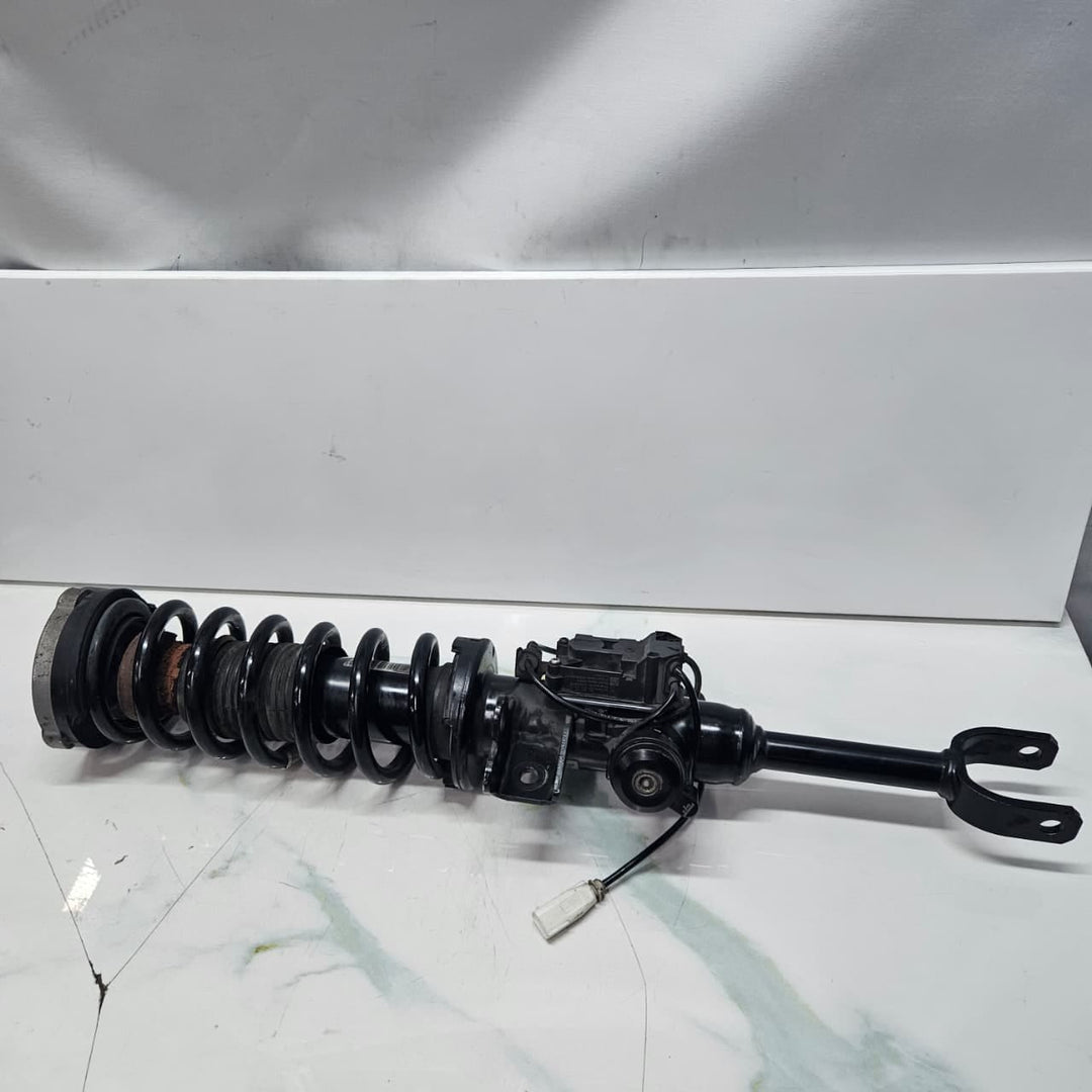 OEM BMW 7 Series F01 F02 F03 F04 Front Left Strut Assembly RWD 6863147