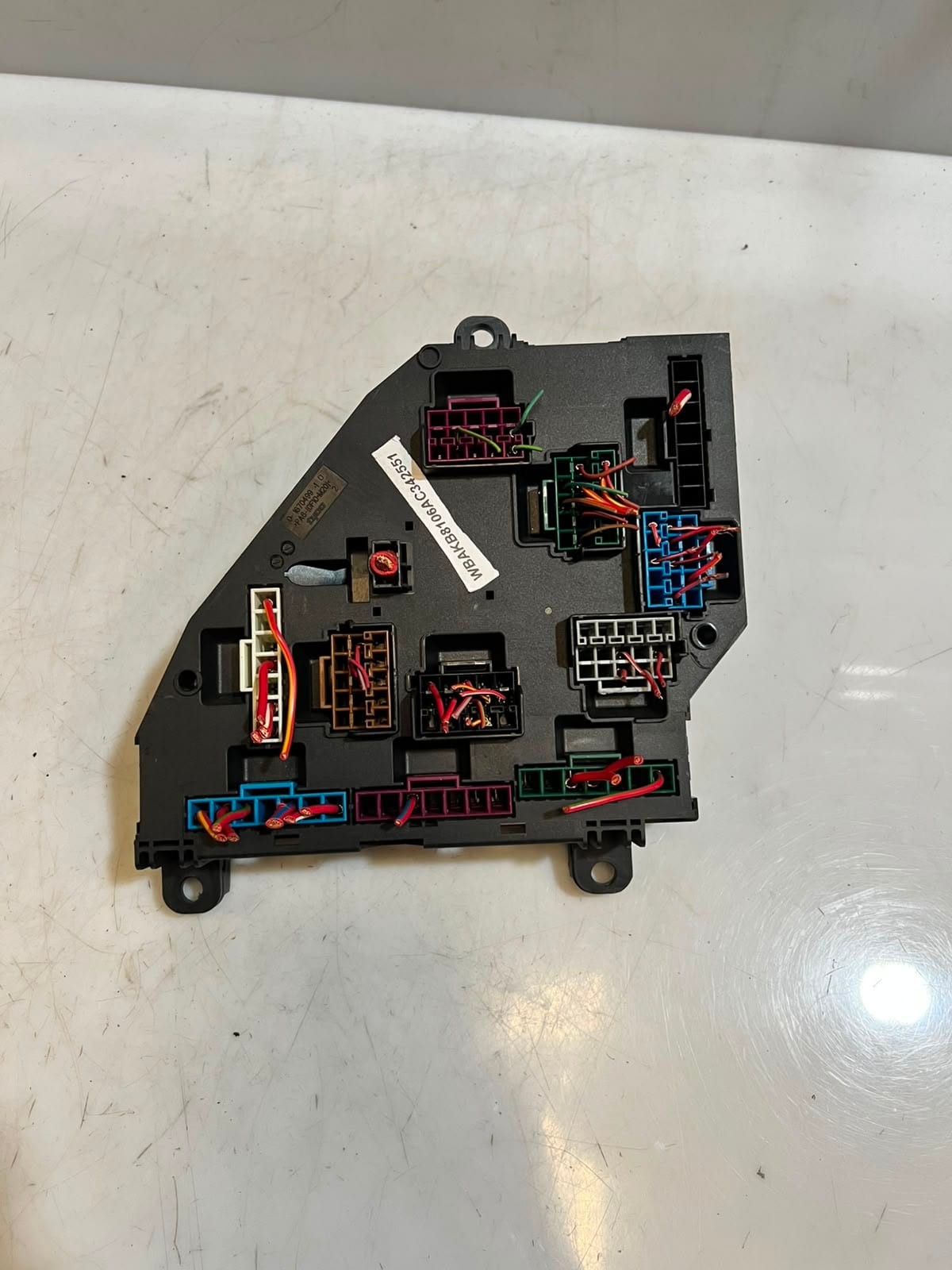 2011-2016 BMW 550i F10 F11 F18 F12 F13 F01 F02 Power Distribution Box 9210857