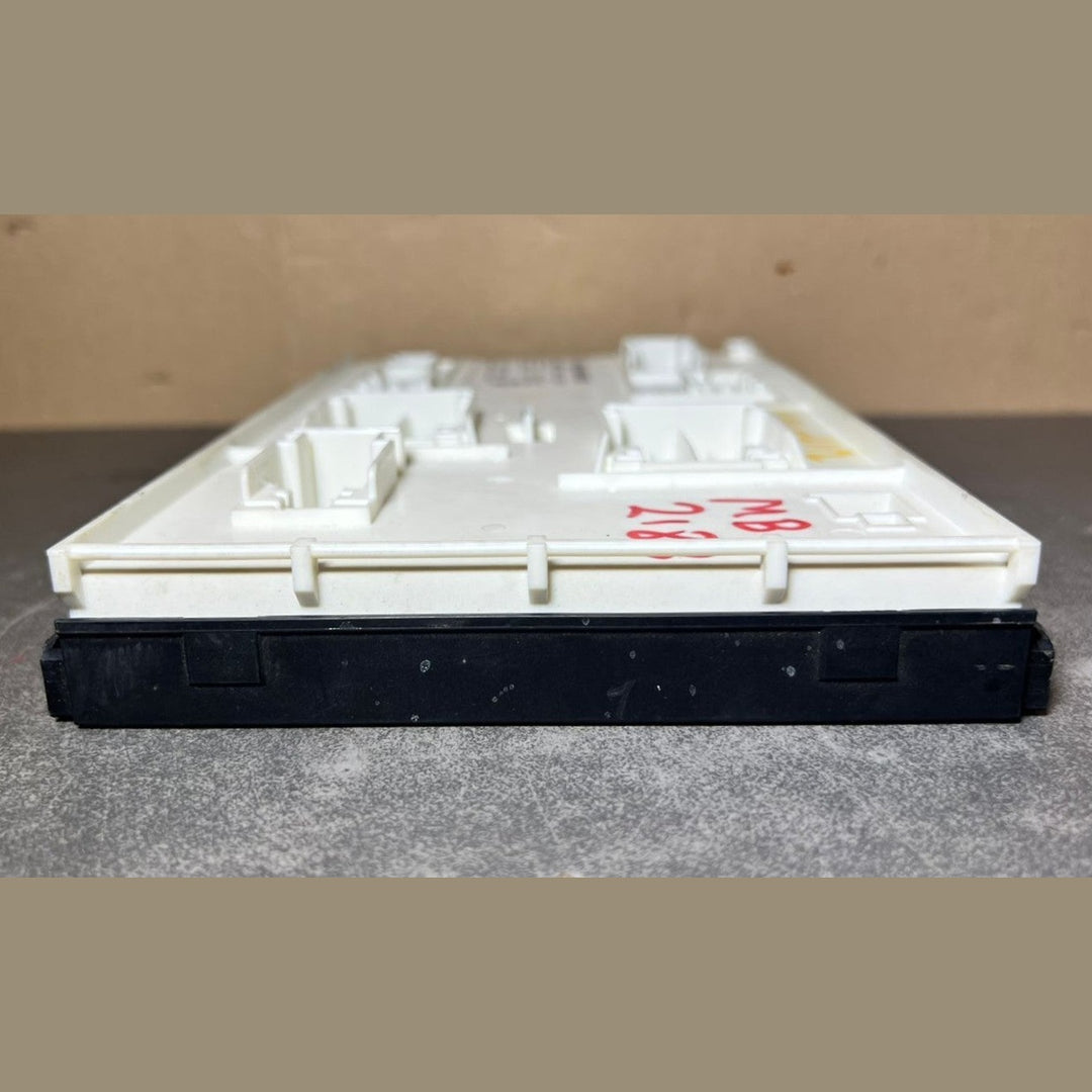Mercedes-Benz W166 ML GL GLE Front SAM Body Control Module Unit A166 9004112 OEM
