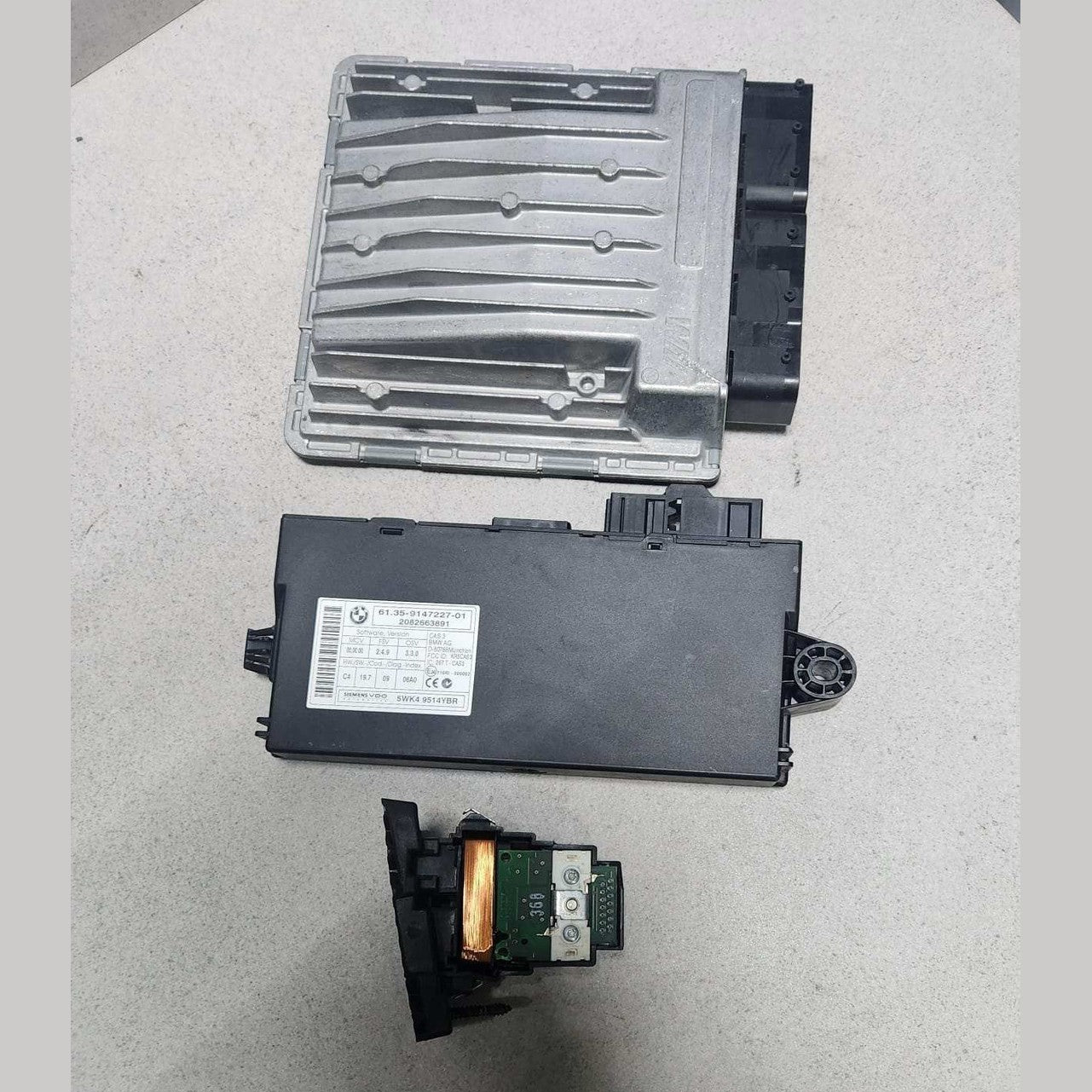 2008-2013 BMW M3 Engine Computer DME 7842403 BMW M3 E90 E92 E93 MS MS60 ECU SET 