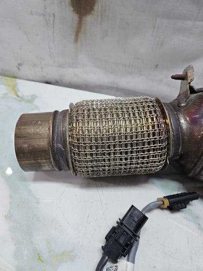 2019 BMW 330i 3 Series G20 G42 B48 Catalytic Converter 8689403 OEM