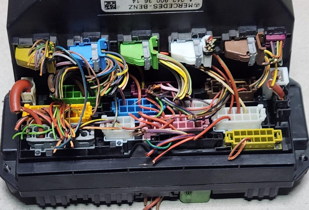 2011-2015 Mercedes-Benz E350 Fuse Box Sam Module A2129003614 E-Class W212