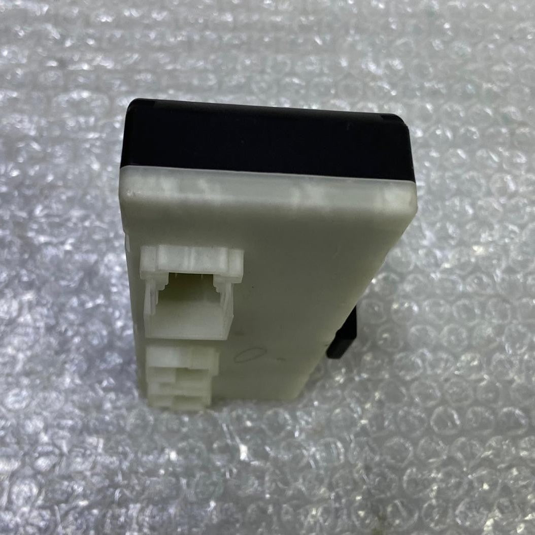 OEM BMW 740 750 G11 G12 TRUNK LID COMPUTER CONTROL MODULE UNIT 7448871