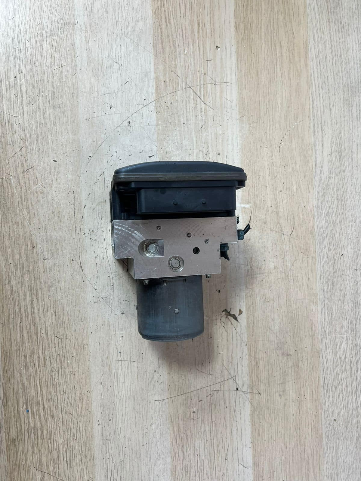 08-14 BMW E71 X6 X5 ABS Antilock Brake Pump Control Module 3451 6785266-04 OEM