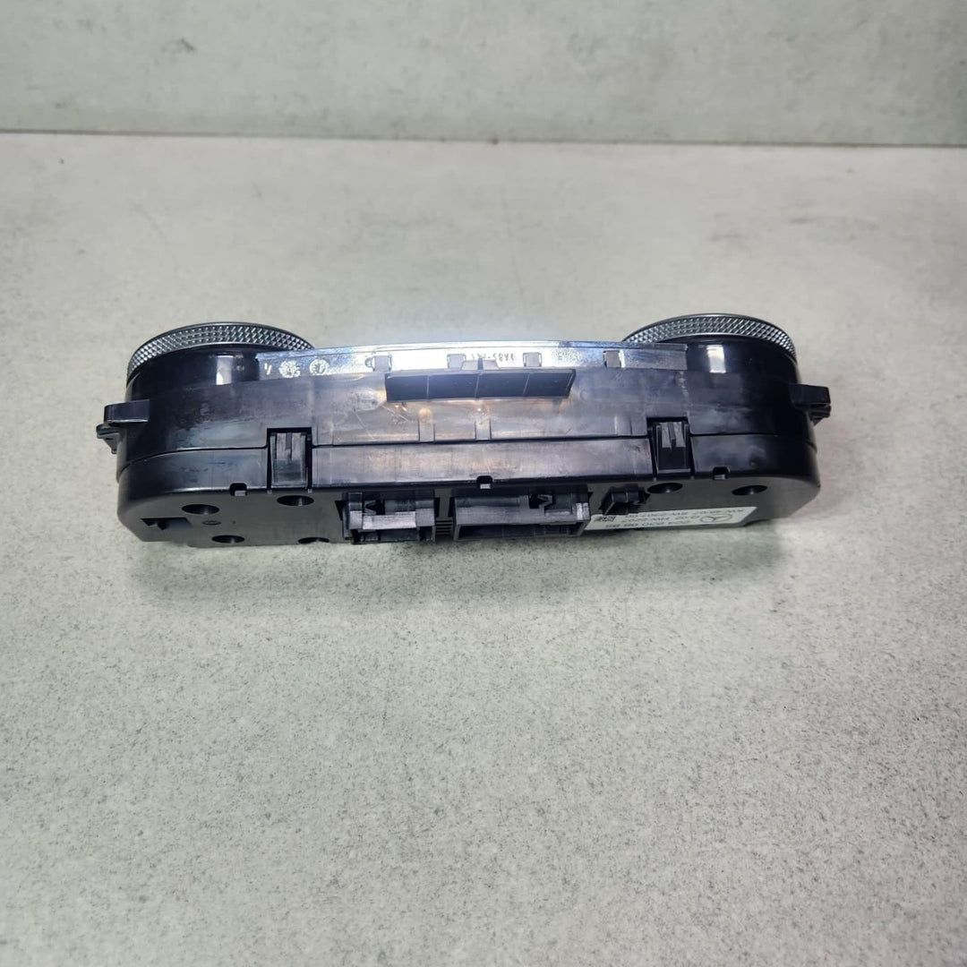 2010-2012 Mercedes-Benz C250 Climate Control Unit 2048309885 C-Class W204 