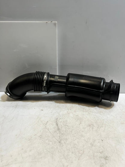 2012-2015 BMW X1 E84 N20 Air Intake Duct HOSE PIPE LINE 7632501 OEM