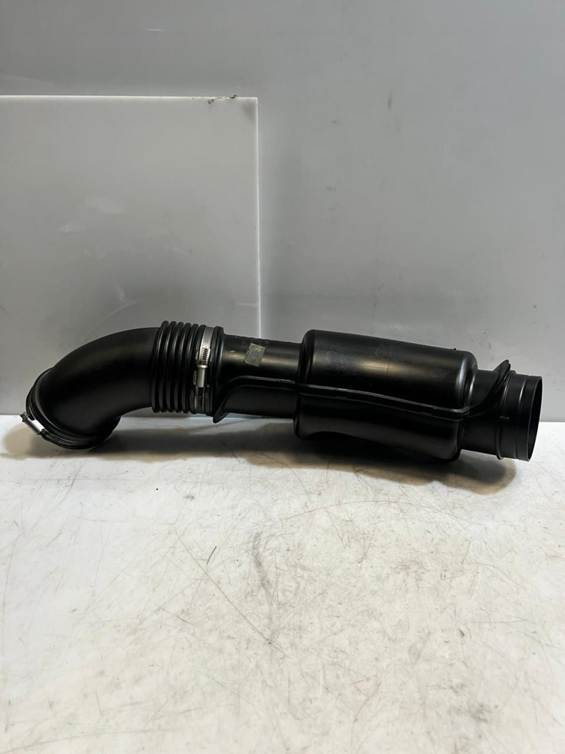 2012-2015 BMW X1 E84 N20 Air Intake Duct HOSE PIPE LINE 7632501 OEM