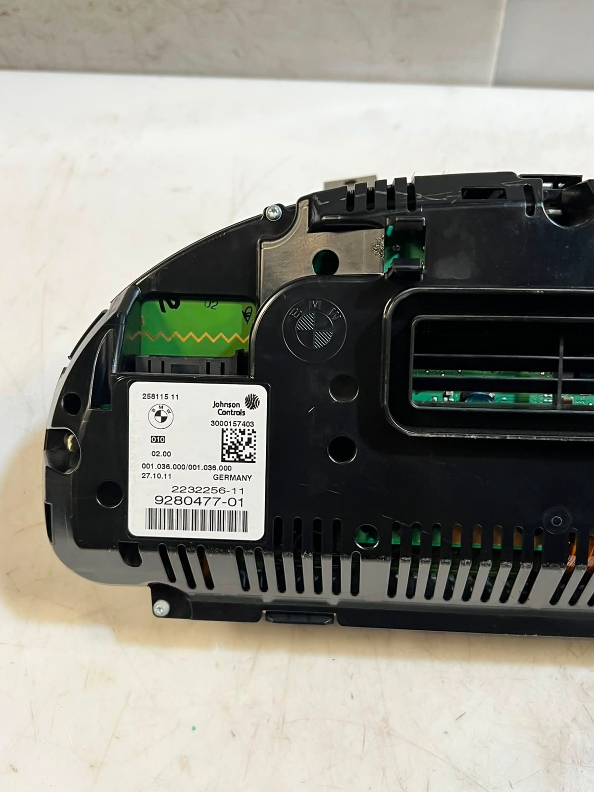 2010-2013 BMW 5 Series F10 F11 520i 523i SPEEDOMETER Instrument Cluster 9280477