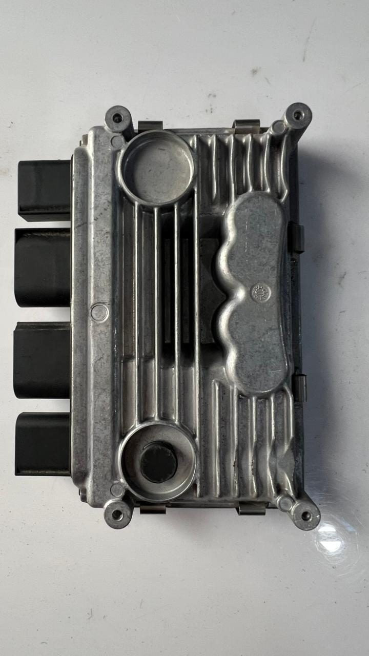 12-18 BMW 650i Active Steering Control Unit 6796392 F10, F01, F02, F06, F07, F11