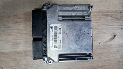 BMW Engine Control Unit 8506199 5 Series E60 520D N47D20A DIESEL ECU 