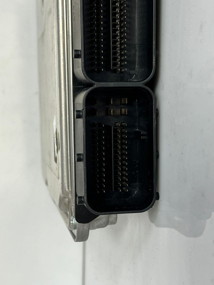 BMW F10 F20 F25 F30 N47 N47N BOSCH Engine Control Unit DDE 8572419 OEM
